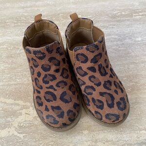 Gap baby booties Sz 6 SUPER CUTE ♥️